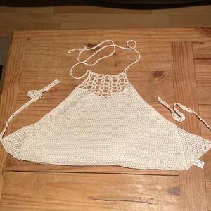 4/$10✨Crotchet tie up halter